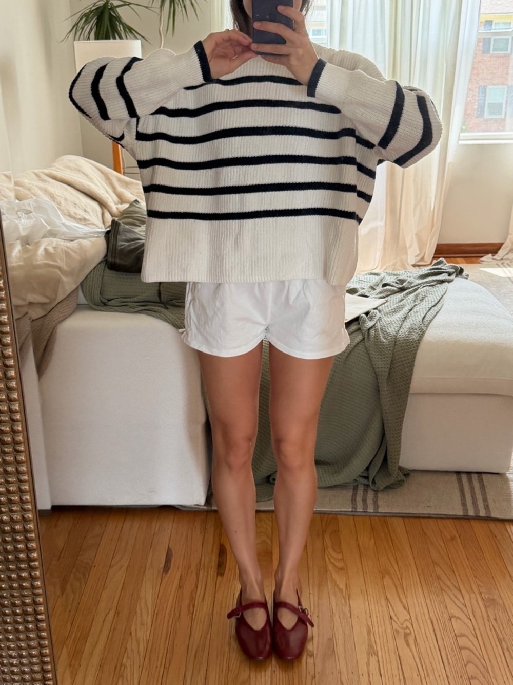 100% Cotton Knit Banana Republic White and Navy Stripes